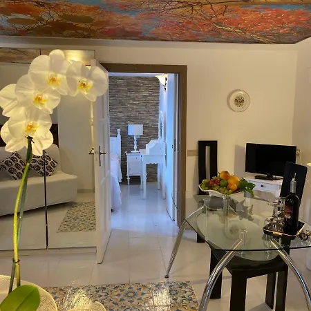 Villa Don Mimi Guarnaschelli La Dependace Apartment Taormina