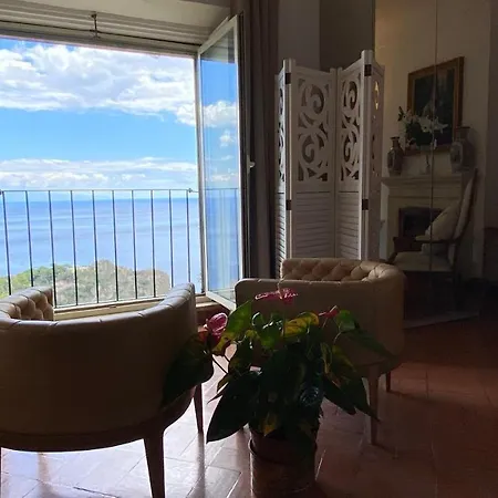 Villa Don Mimi Guarnaschelli La Dependace Taormina