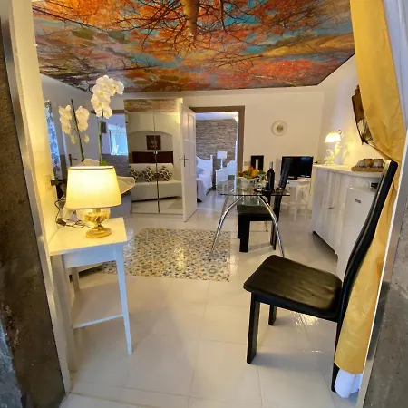 Apartment Villa Don Mimi Guarnaschelli La Dependace