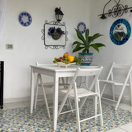 Apartment Villa Don Mimi Guarnaschelli La Dependace